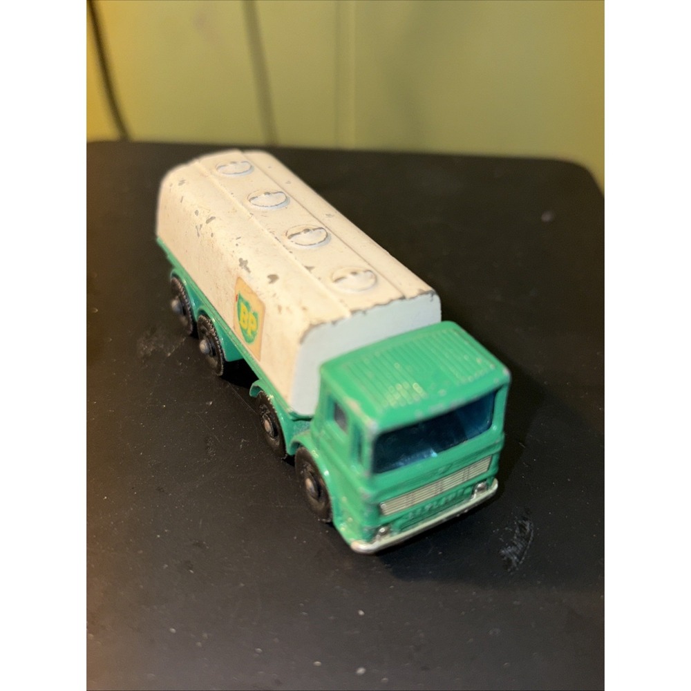 Lesney Matchbox Series No. 32 "Leyland Petrol Tanker" Made In England - Picture 4 of 6